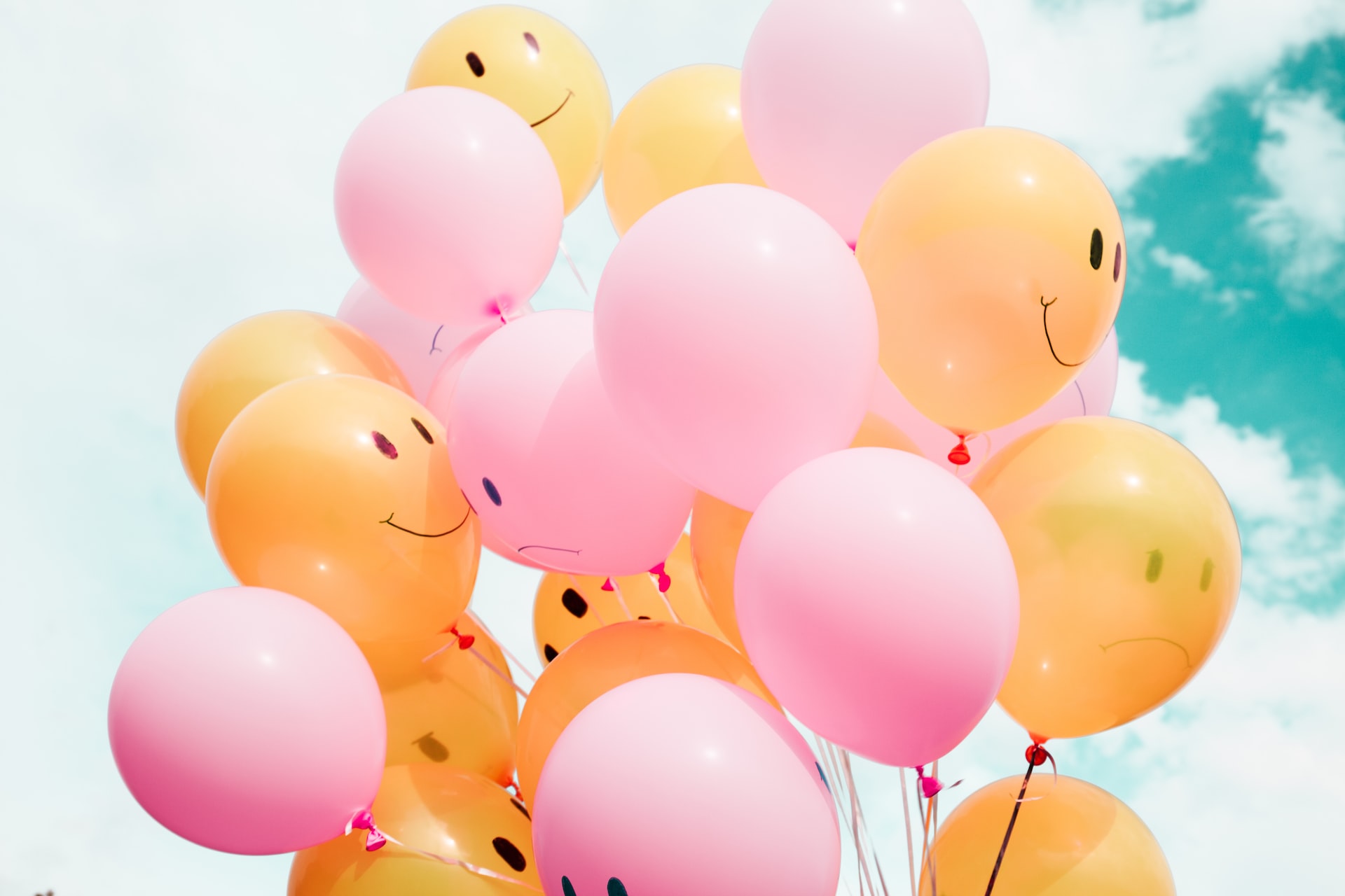 Émojis & smileys,comment les utiliser en communication ?